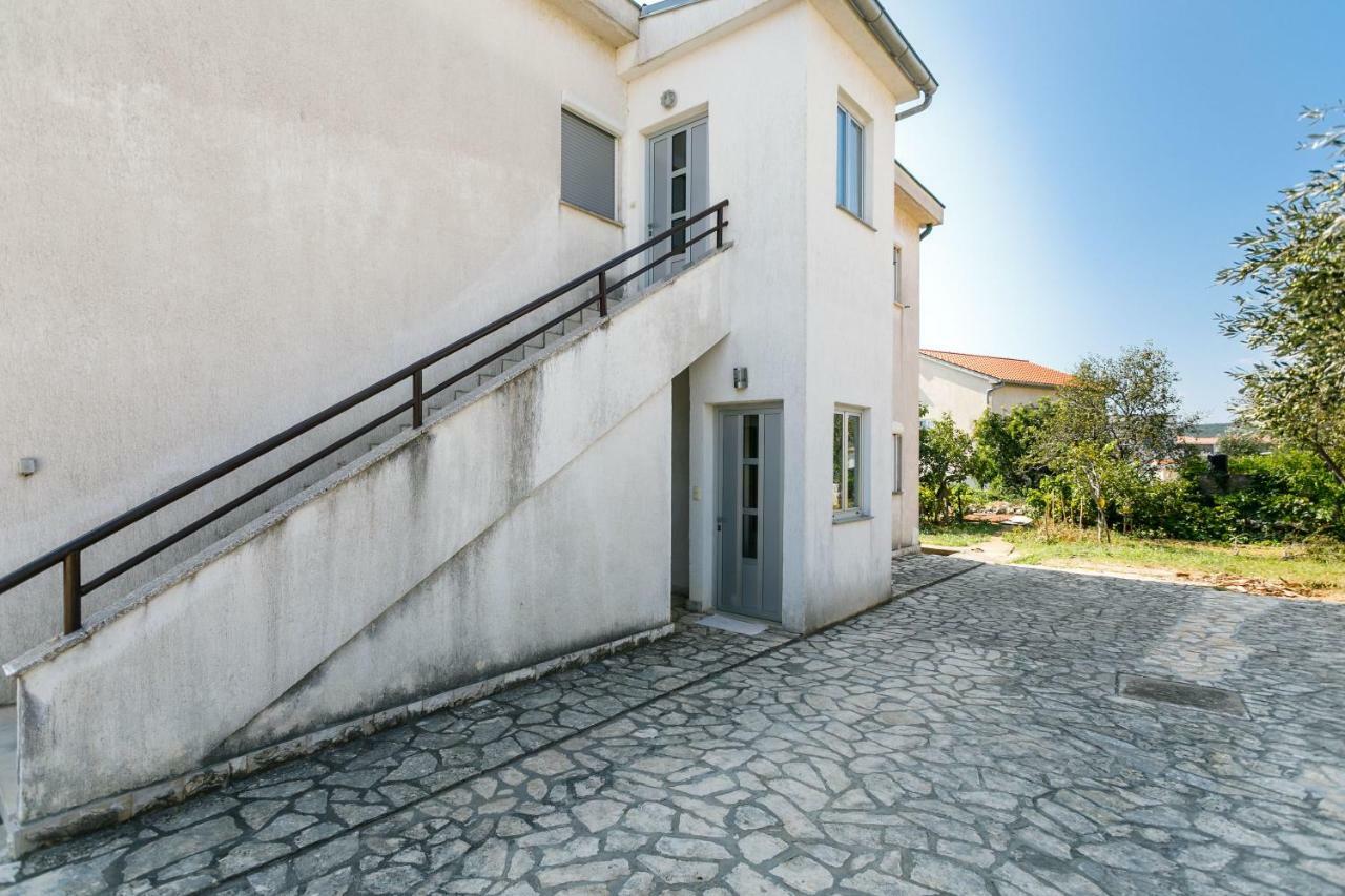 Apartments Mate Balote 54 Крк Экстерьер фото