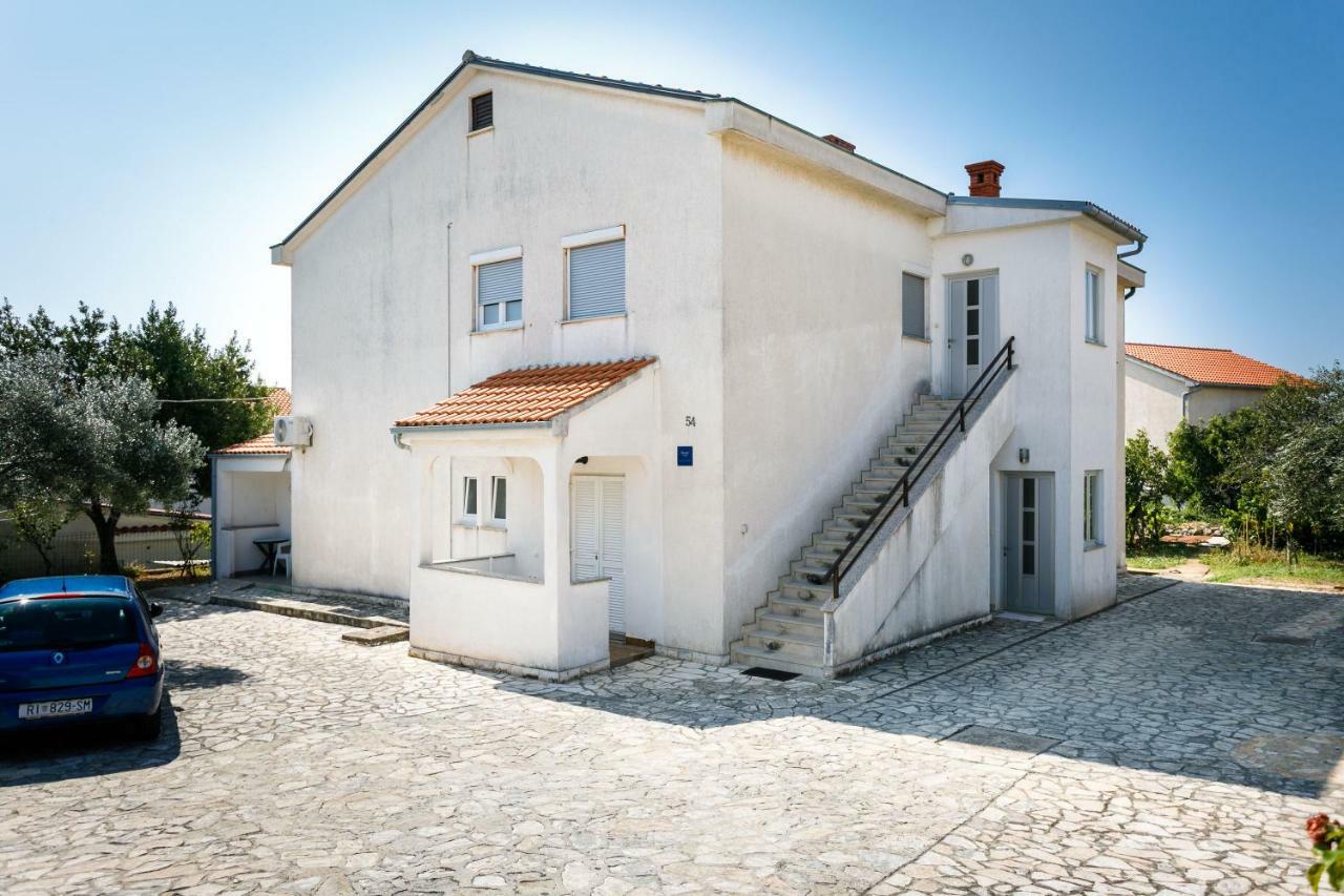 Apartments Mate Balote 54 Крк Экстерьер фото